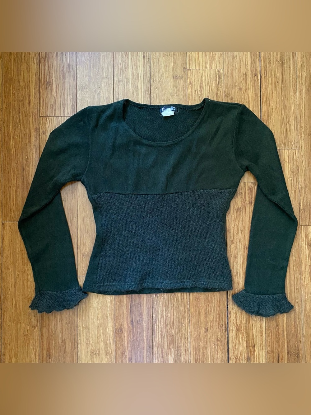 Fun and Flirty Green Knit Longsleeve